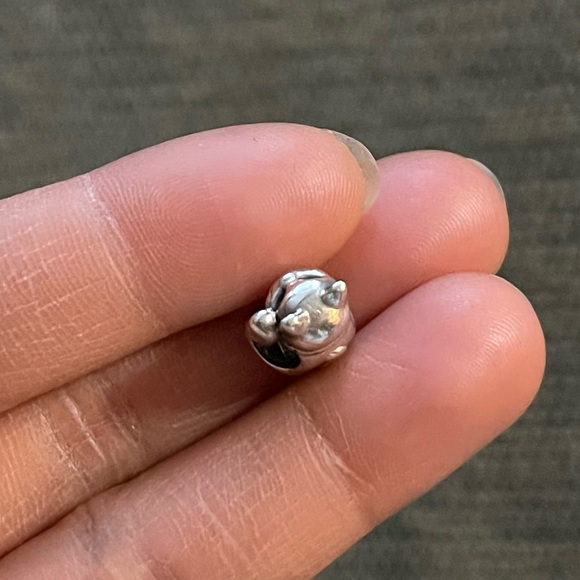 Retired PANDORA Lucky Cat Charm EUC - Picture 8 of 9